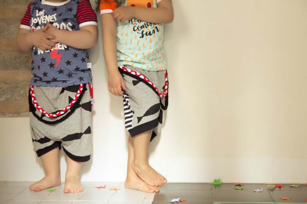 pantalones originales para niño